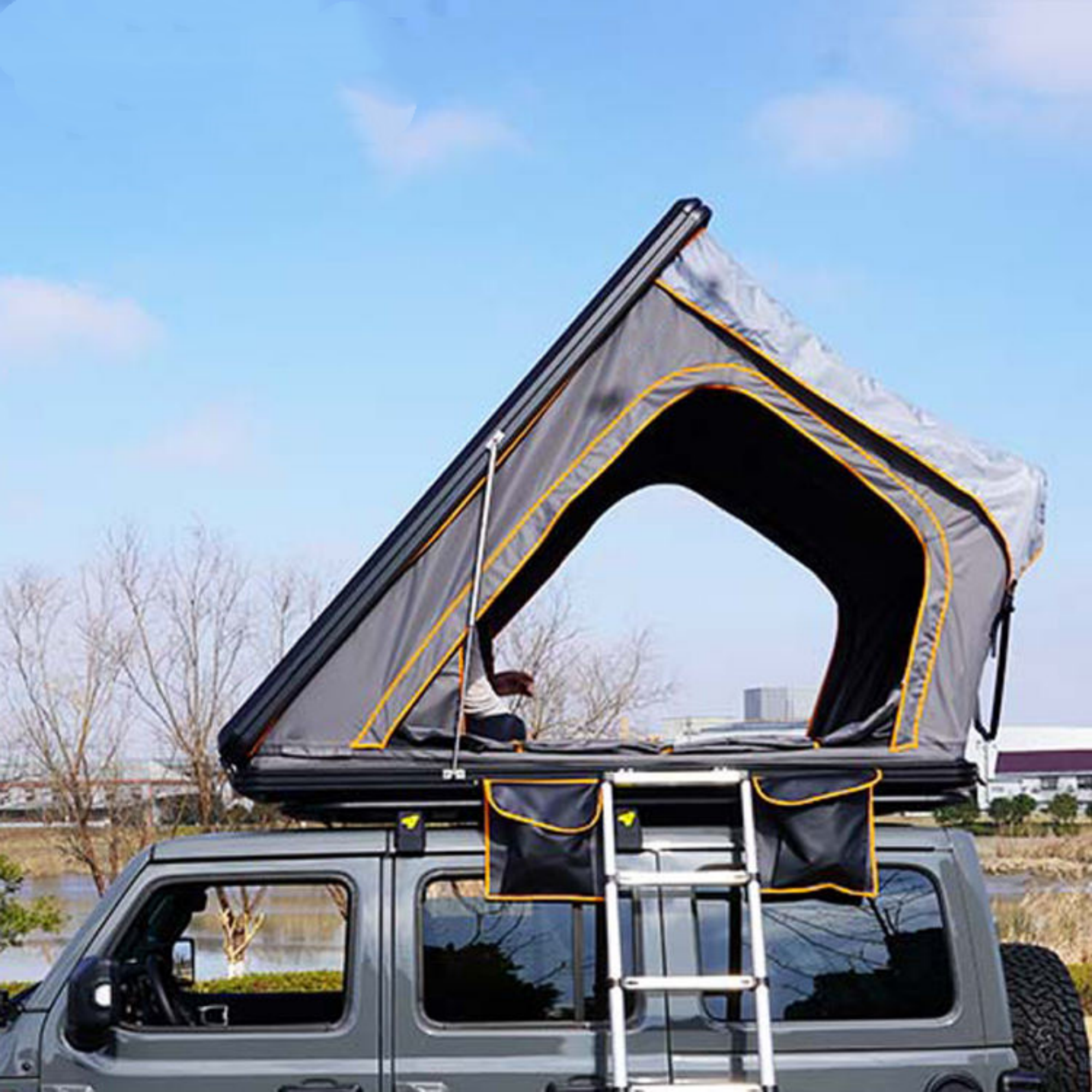 2-3 Person Waterproof Rooftop Tent for SUVs and Trucks