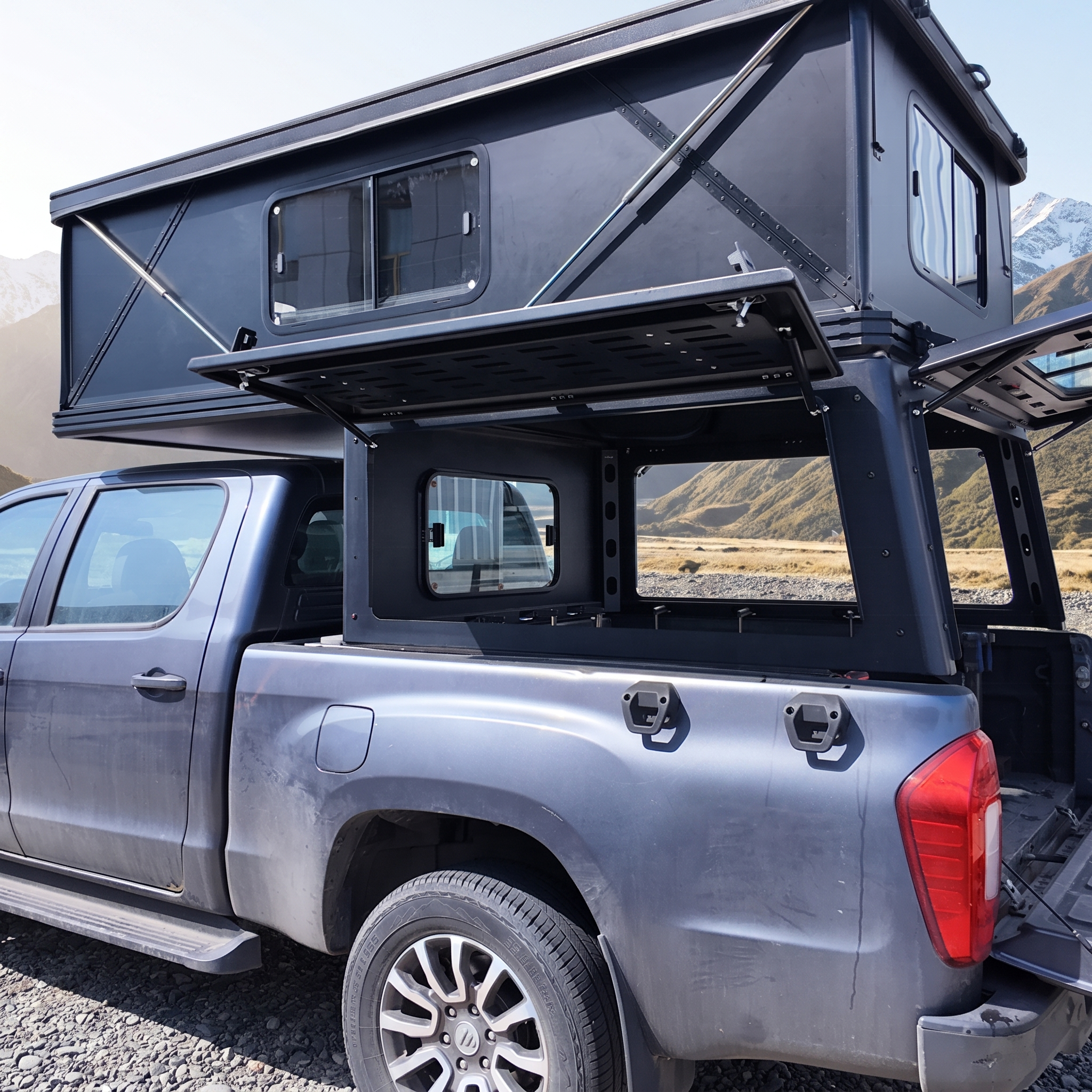 Aluminum Hard-Shell Roof Top Tent Integrated Truck Bed Topper Camper Shell for Toyota